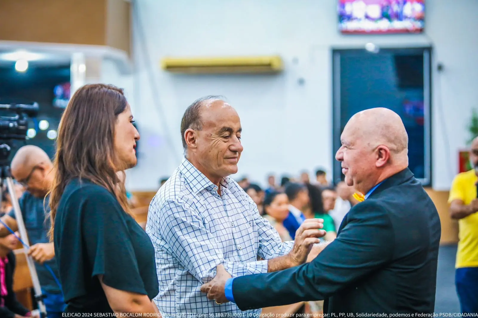 Bocalom participa de culto especial na Assembléia de Deus: “Ele tem dedicação e compromisso com os valores cristãos”