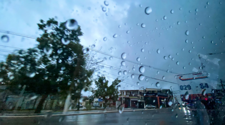 Cidades no Acre recebem alerta de chuvas e ventos intensos nesta quinta-feira, informa Inmet