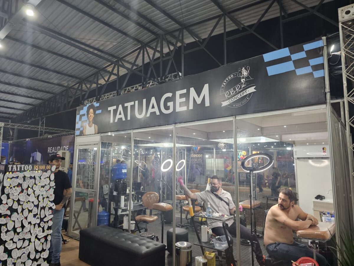 Moda, artesanato e tatuagem: economia criativa é destaque no Galpão Sebrae, na Expoacre Moda, artesanato e tatuagem: economia criativa é destaque no Galpão Sebrae, na Expoacre