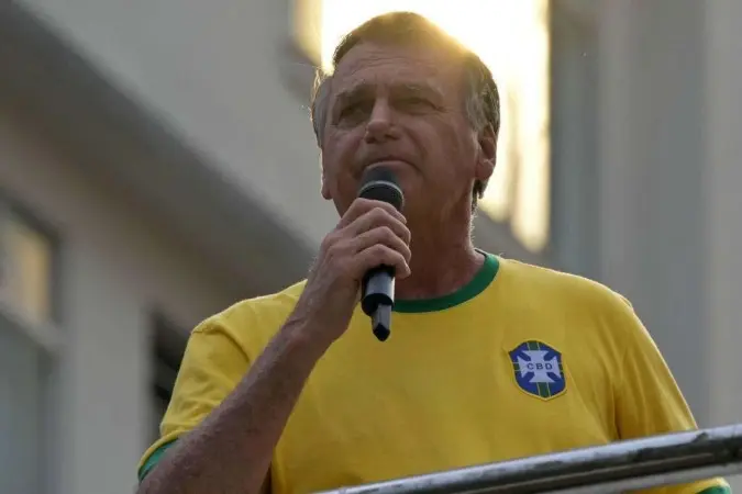 Bolsonaro é convocado para prestar depoimento em processo contra Silvinei Vasques