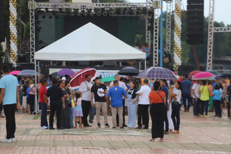 Com fiéis já reunidos na Gameleira, falta de energia atrasa início do Círio de Nazaré em Rio Branco