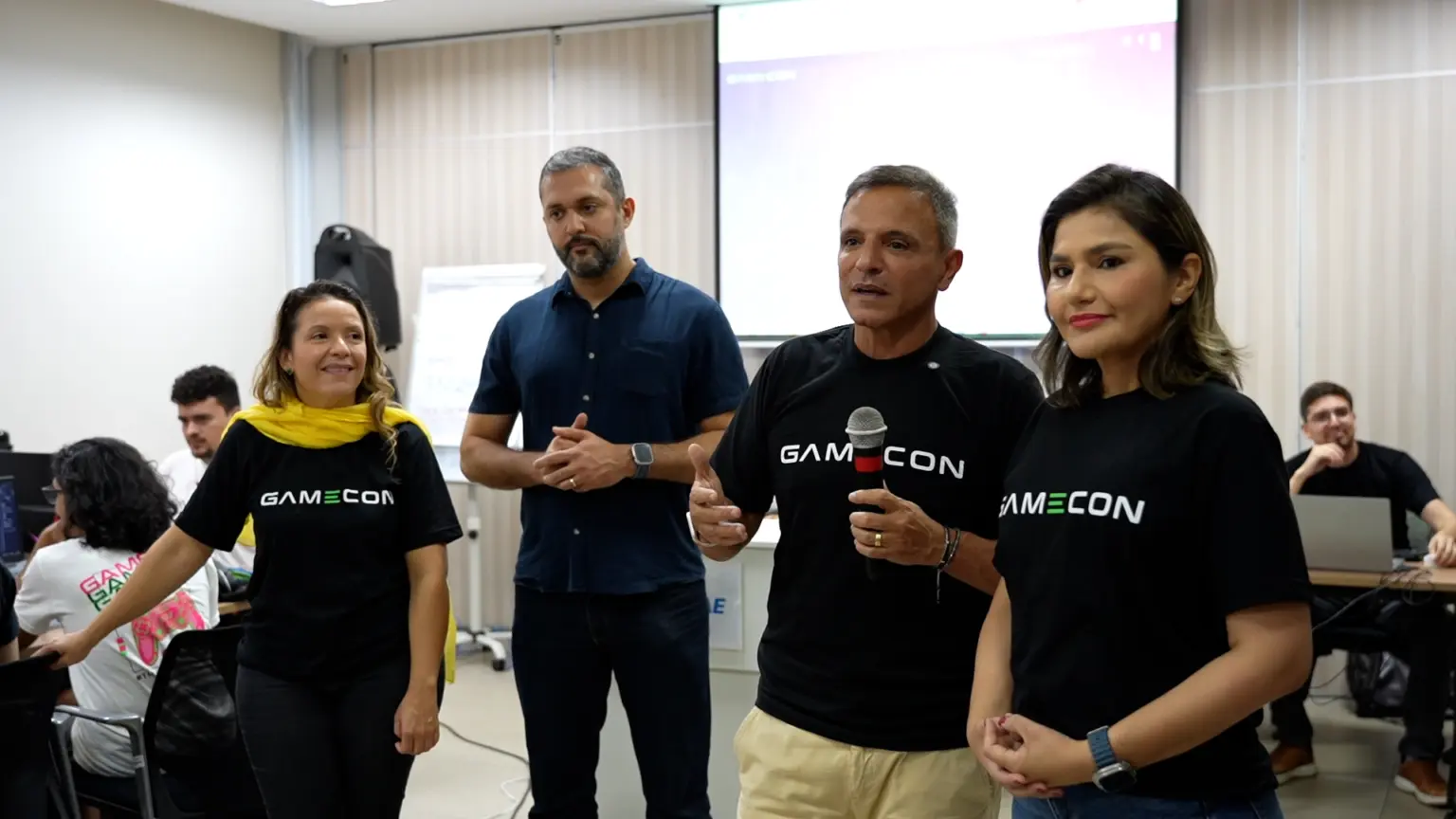 Bittar e Jéssica Sales prestigiam Gamecon Jam, competição que é parte da Gamecon Acre