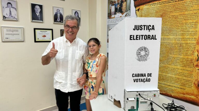 Jorge Viana vota com a neta e declara apoio a Marcus pela 1ª vez: ‘Entregaria Rio Branco nas mãos dele’