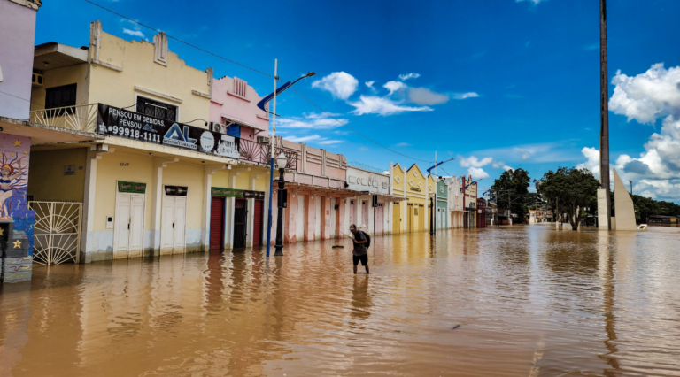 Governo Lula envia mais de R$ 100 mil para o Acre recuperar áreas afetadas por desastres