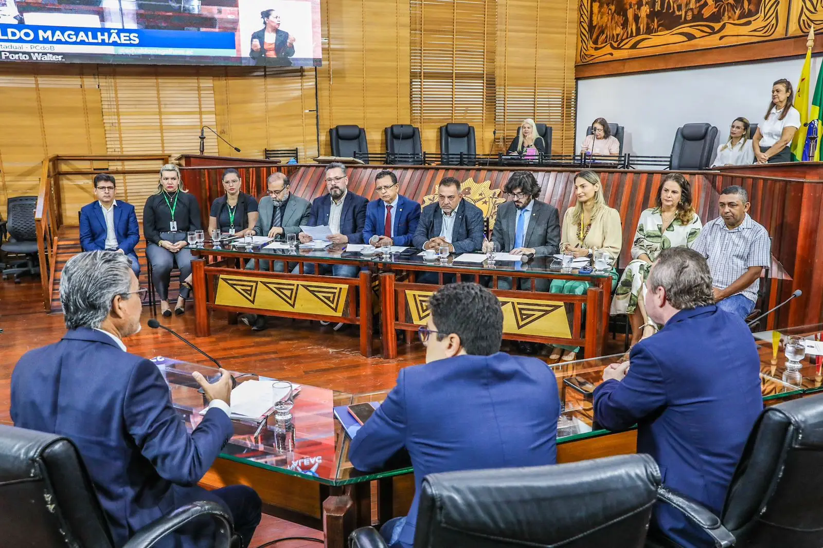 A pedido de Gonzaga, Aleac debate reabertura da estrada entre Porto Walter e Cruzeiro do Sul