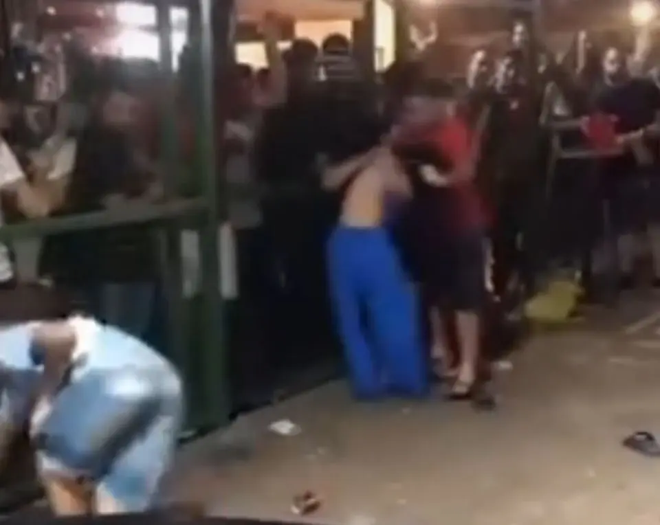 VÍDEO: festa em casa noturna de Rio Branco termina com briga e pancadaria