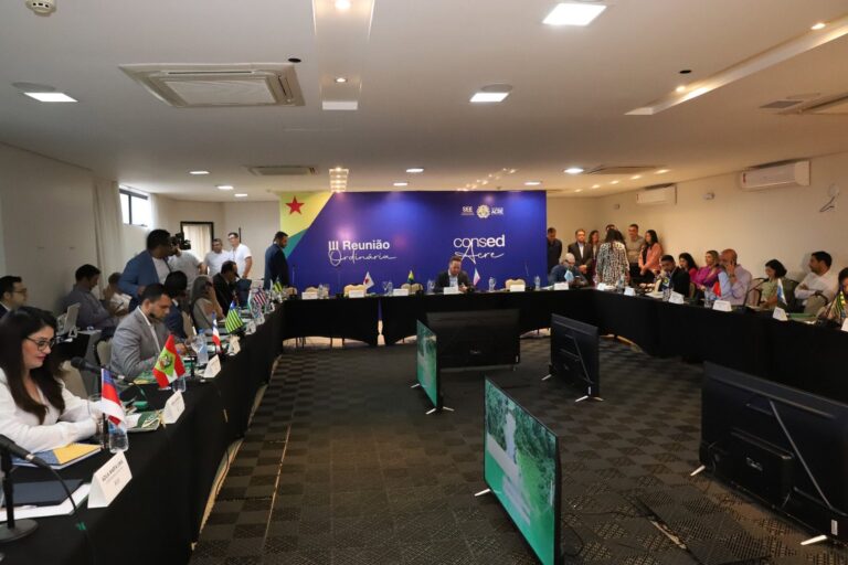 Secretarias Estaduais de Educação se reúnem no Acre para discutir políticas nacionais