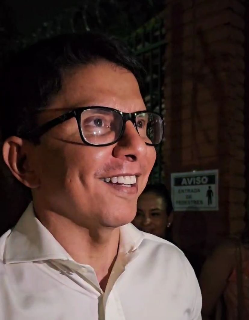 Ao deixar a Globo, Jenilson avalia o último debate antes das eleições: “Mantive a minha linha”
