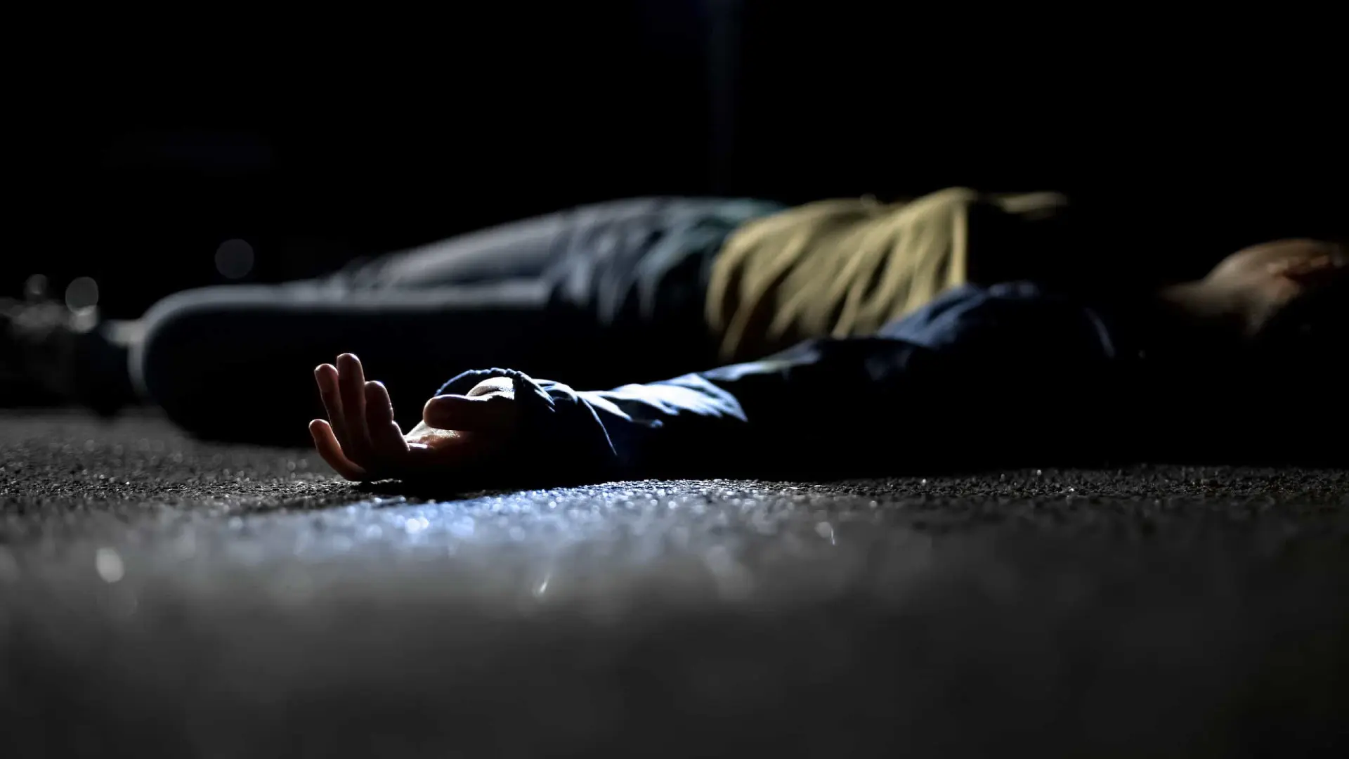 Mulher é morta a pedradas por suspeita de HIV; três são presos