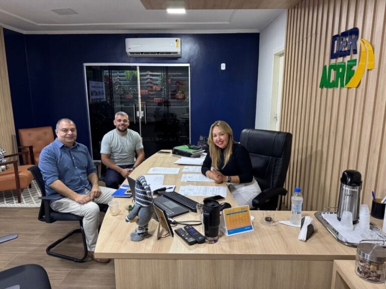 Deracre garante adesão ao Programa de Compras Governamentais para fortalecer a indústria da construção civil