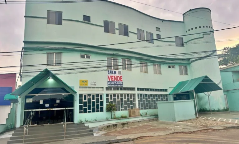 Prédio da Urgil é colocado à venda após encerramento das atividades de internação, em Rio Branco