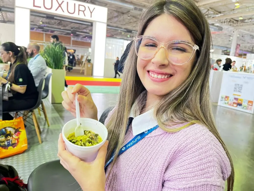 Arroz caldoso de rabada no tucupi e jambu do Acre é apresentado na Arena gastronômica da Festuris, em Gramado