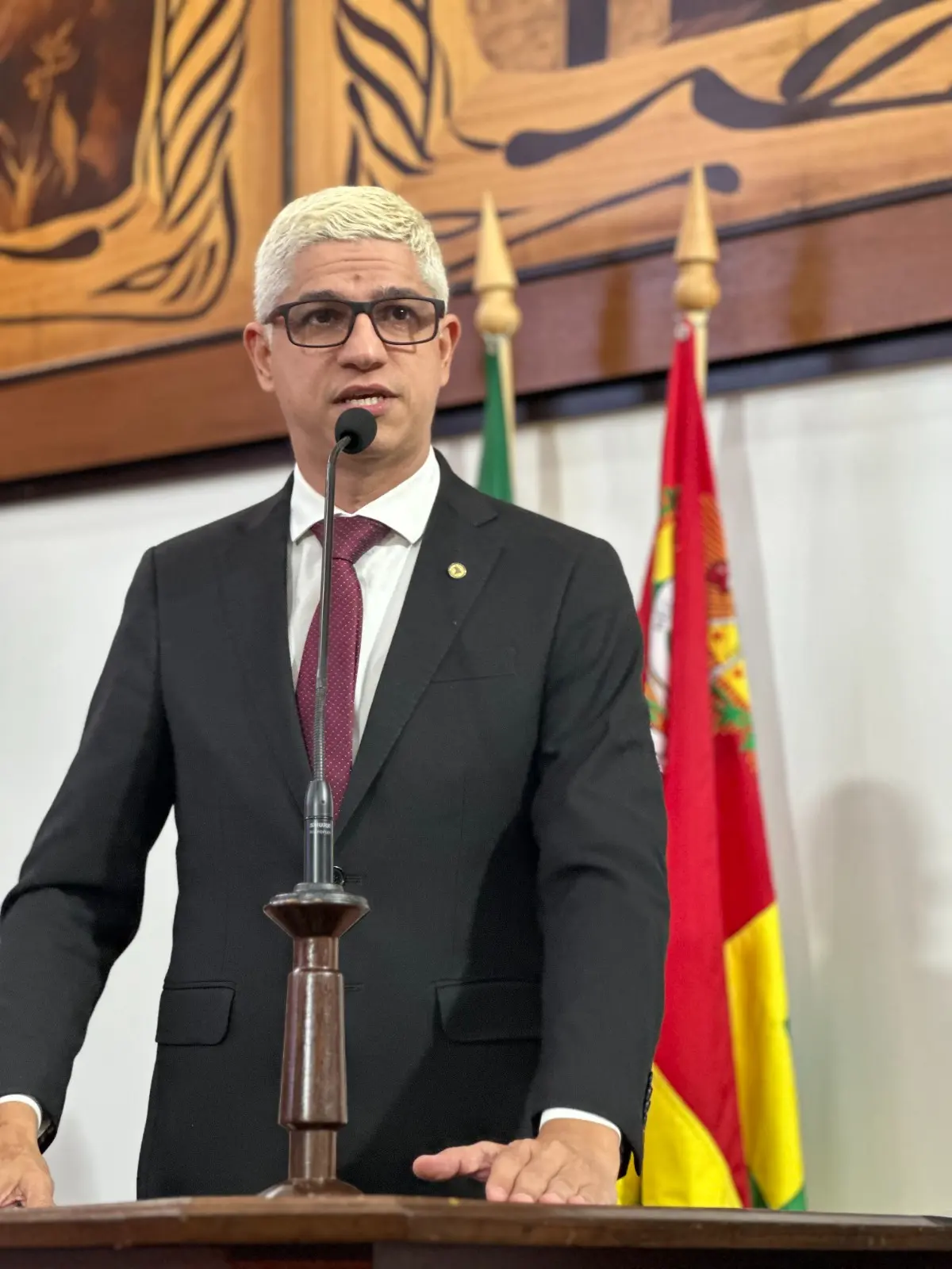 Fagner Calegário propõe projeto que ajuda jovens a identificarem situações de abuso;
