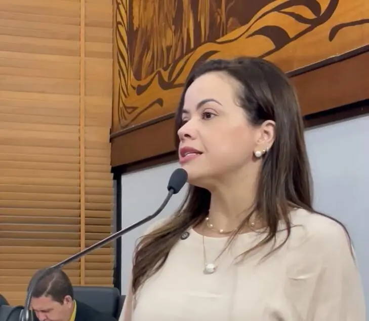 Michelle Melo reafirma compromisso com a saúde e celebra conquista para crianças com deficiência e TEA
