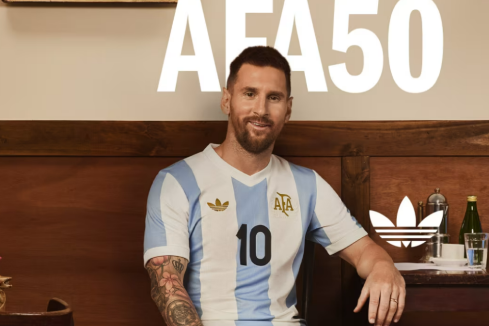 Nova camisa da Argentina celebra 50 anos de parceria com a Adidas