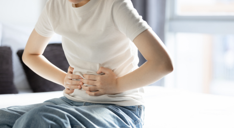 Quatro sintomas gastrointestinais que não deve ignorar