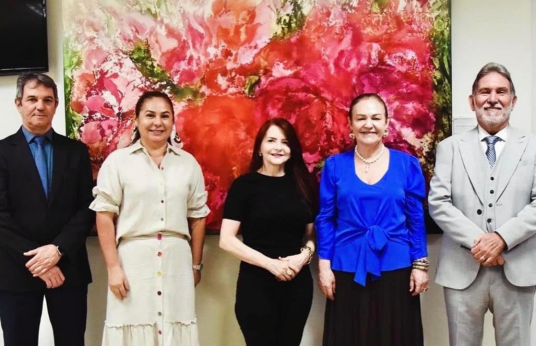 Coluna da Beth: artista plástica paranaense realiza exposição no TJAC