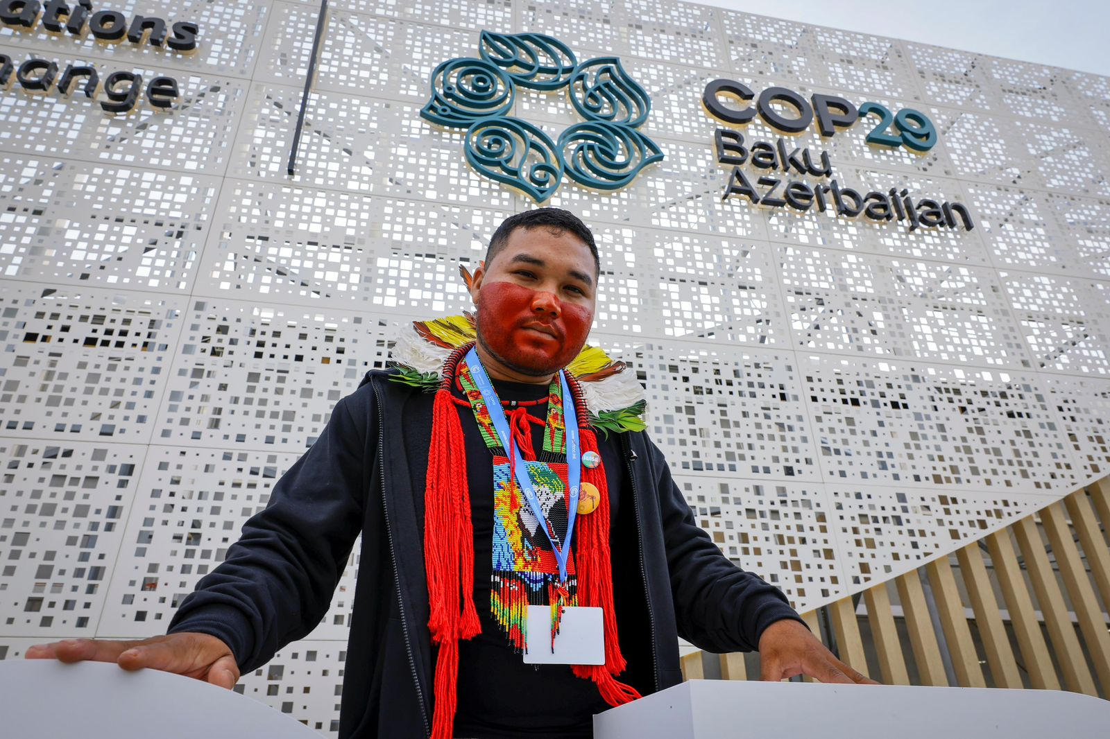 Comunicador indígena do Acre participa de painel sobre sistemas alimentares na COP 29