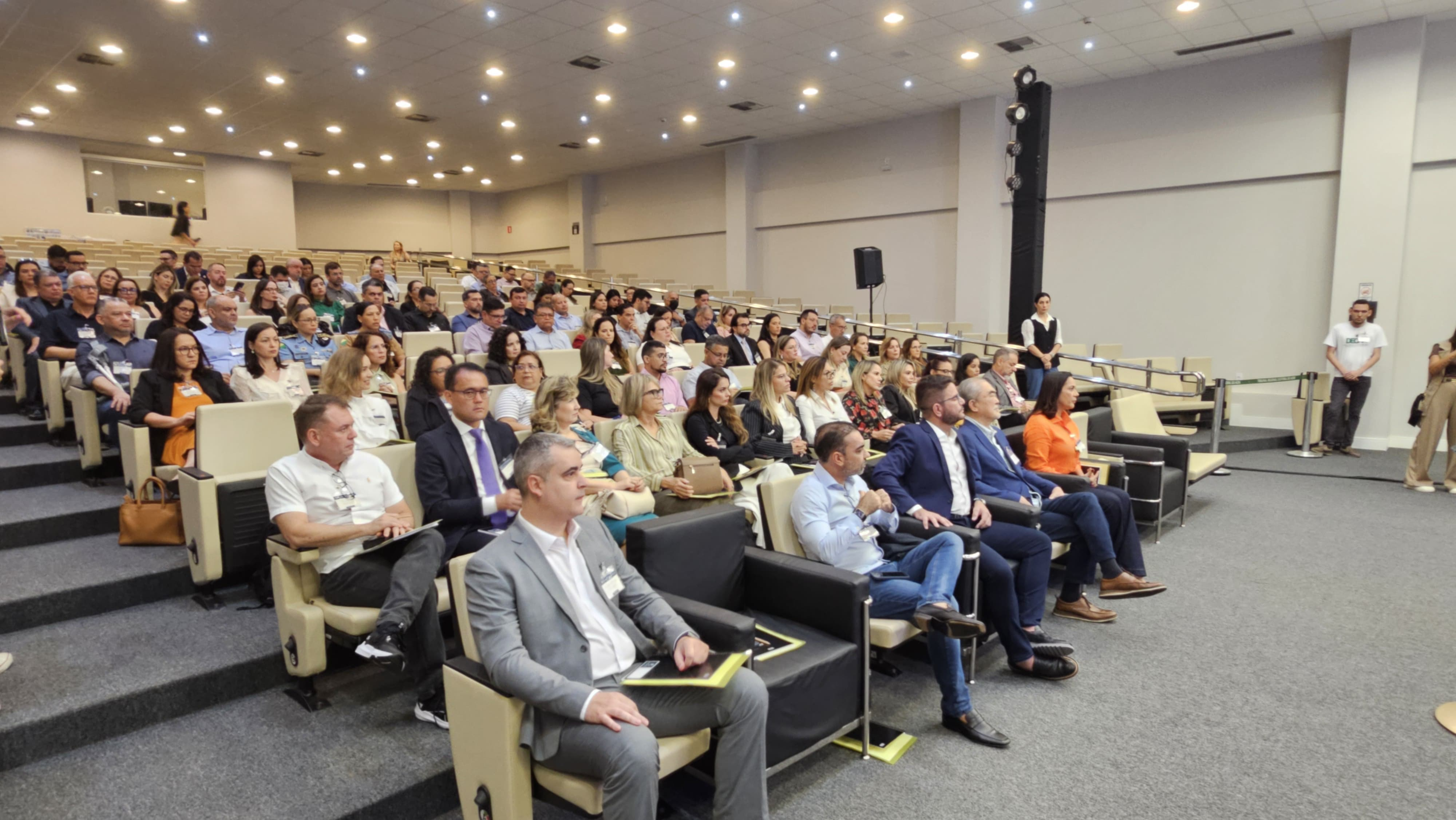 Gladson faz workshop de três dias sobre gestão avançada para alto escalão do governo