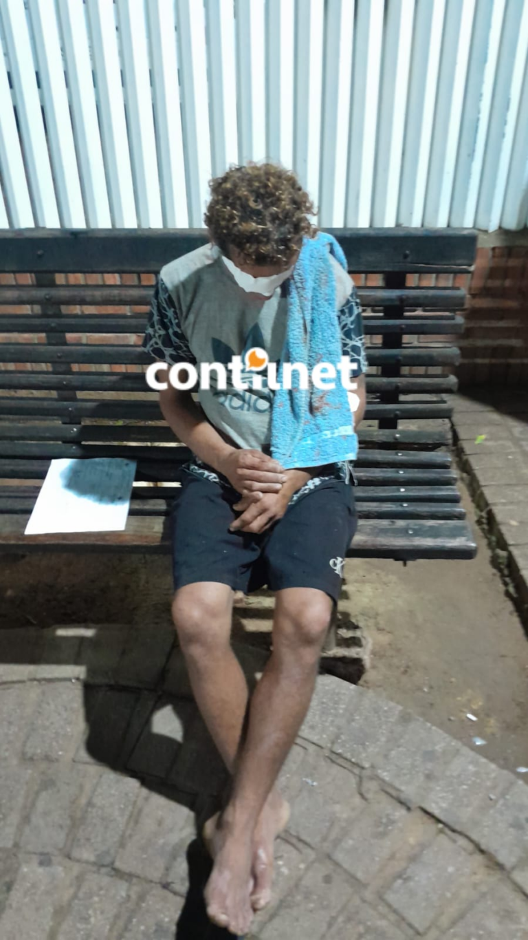 Morador em situação de rua recebe 'surra' de ripa e vai parar no Pronto-Socorro de Rio Branco Morador em situação de rua recebe ‘surra’ de ripa e vai parar no Pronto-Socorro de Rio Branco