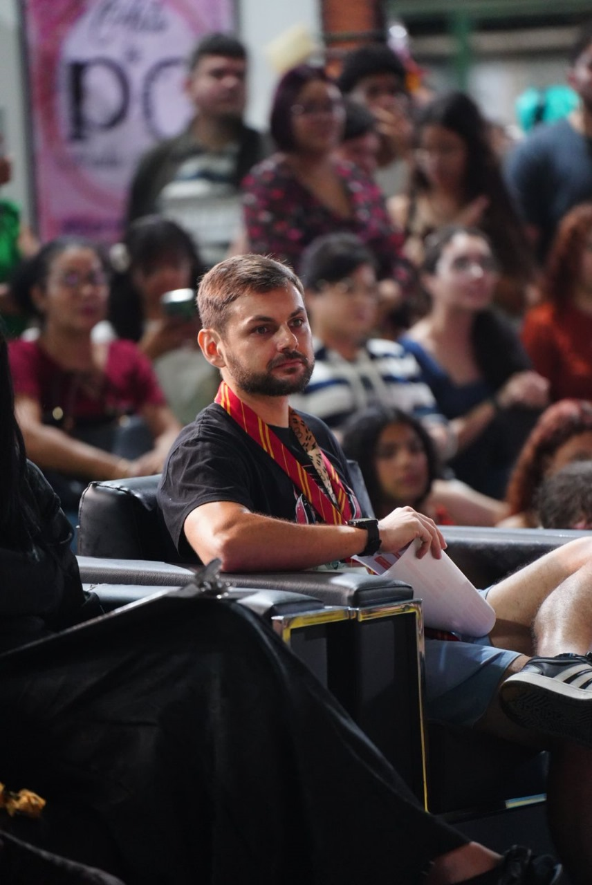 Dublador do Ron Weasley fala sobre experiência no Acre durante evento especial de Harry Potter