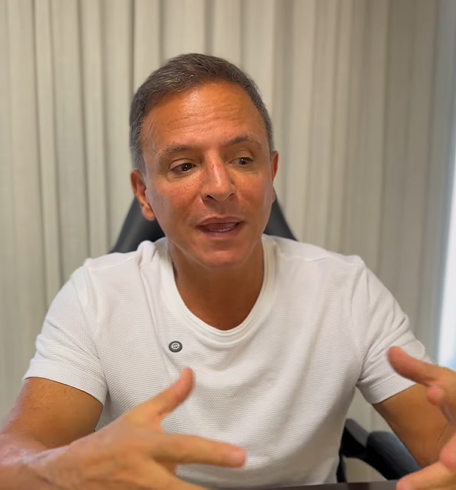 Márcio Bittar critica paralisação de obras e defende conclusão de projetos no Acre; veja vídeo