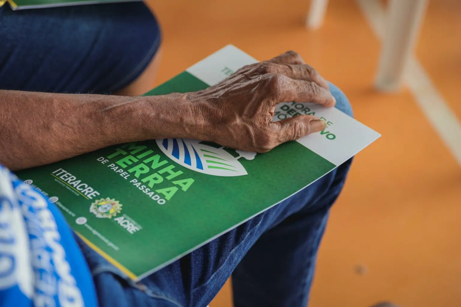 Governo divulga lista com centenas de moradores que vão receber títulos de terra definitivos