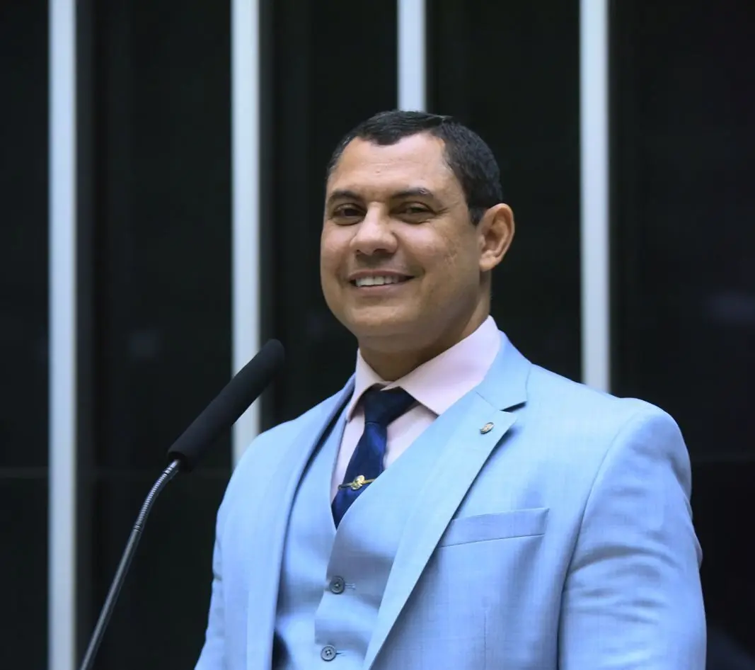 Coronel Ulysses e oposição garantem vitórias importantes contra impostos e taxas do Governo Lula