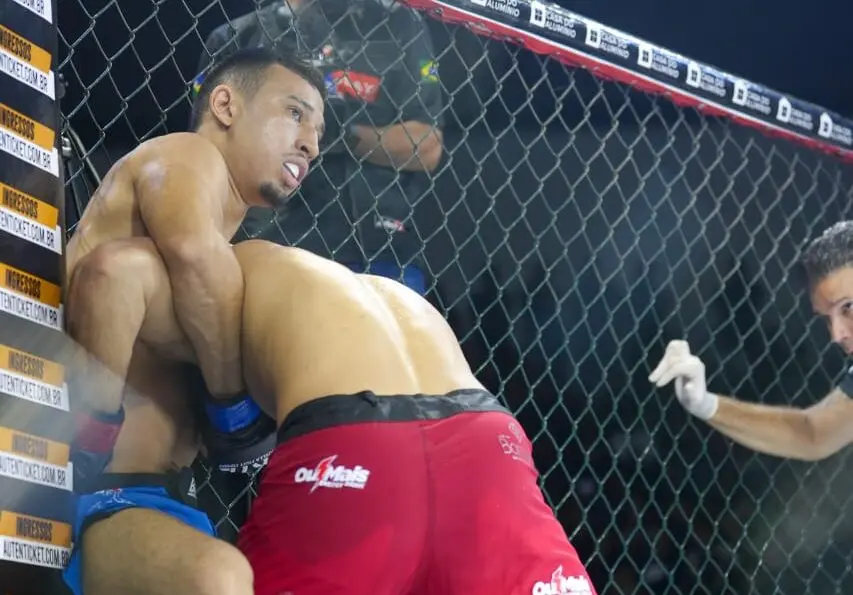 ‘Vou te mandar pro inferno com passagem só de ida’, diz lutador que perdeu para acreano no 1º round