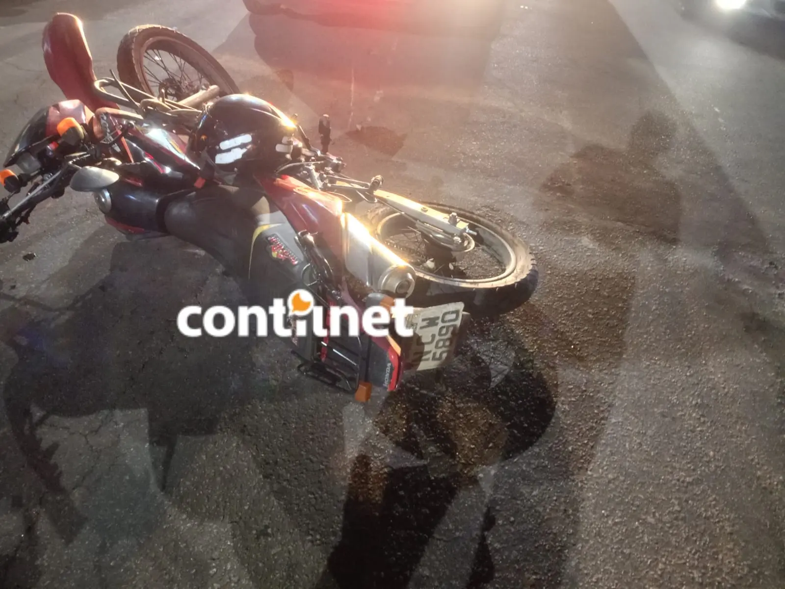 Motociclista fica ferido em colisão com carro na Avenida Ceará, em Rio Branco