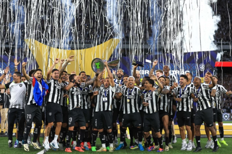 Lendário: Botafogo encerra 2024 com melhor ano da sua história