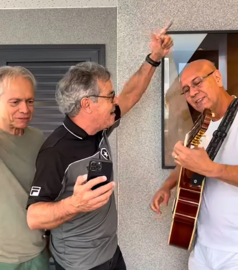 Ex-governador, ex-prefeito e ex-senador acreanos cantam hino do Botafogo e revelam paixão pelo futebol