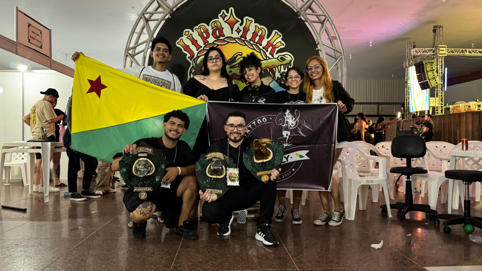 Tatuadores e MC acreanos conquistam troféus em competição nacional, em Rondônia