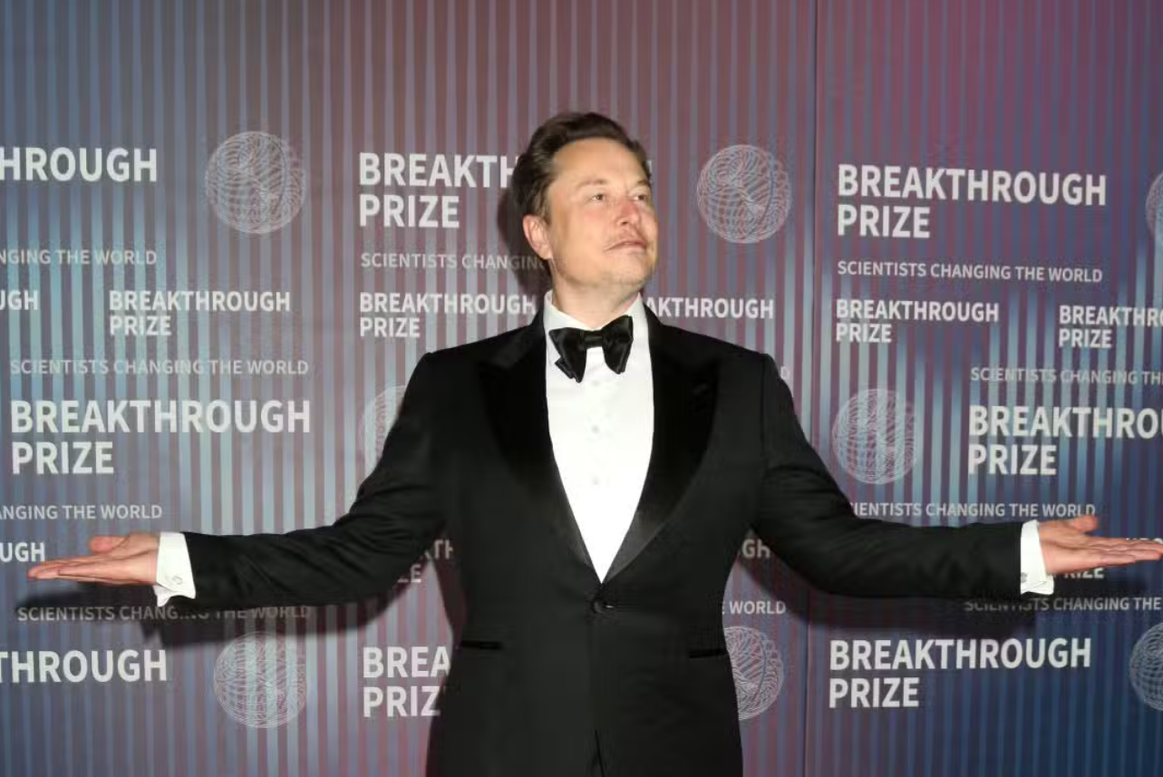 Elon Musk ultrapassa US$ 400 bilhões e redefine o patamar da riqueza global