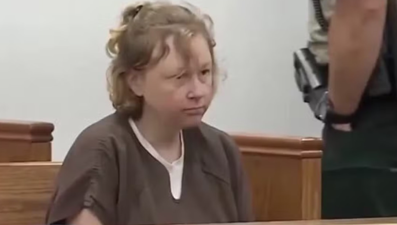 Professora que engravidou de aluno de 12 anos é condenada