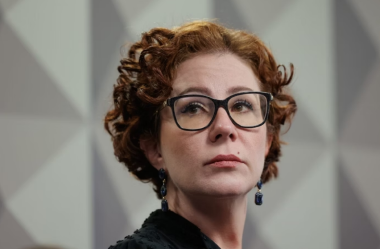 Zambelli pede que TRE reveja “com carinho” decisão que a cassou