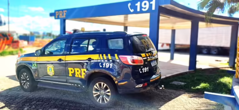 PRF resgata menina esquecida pelos avós