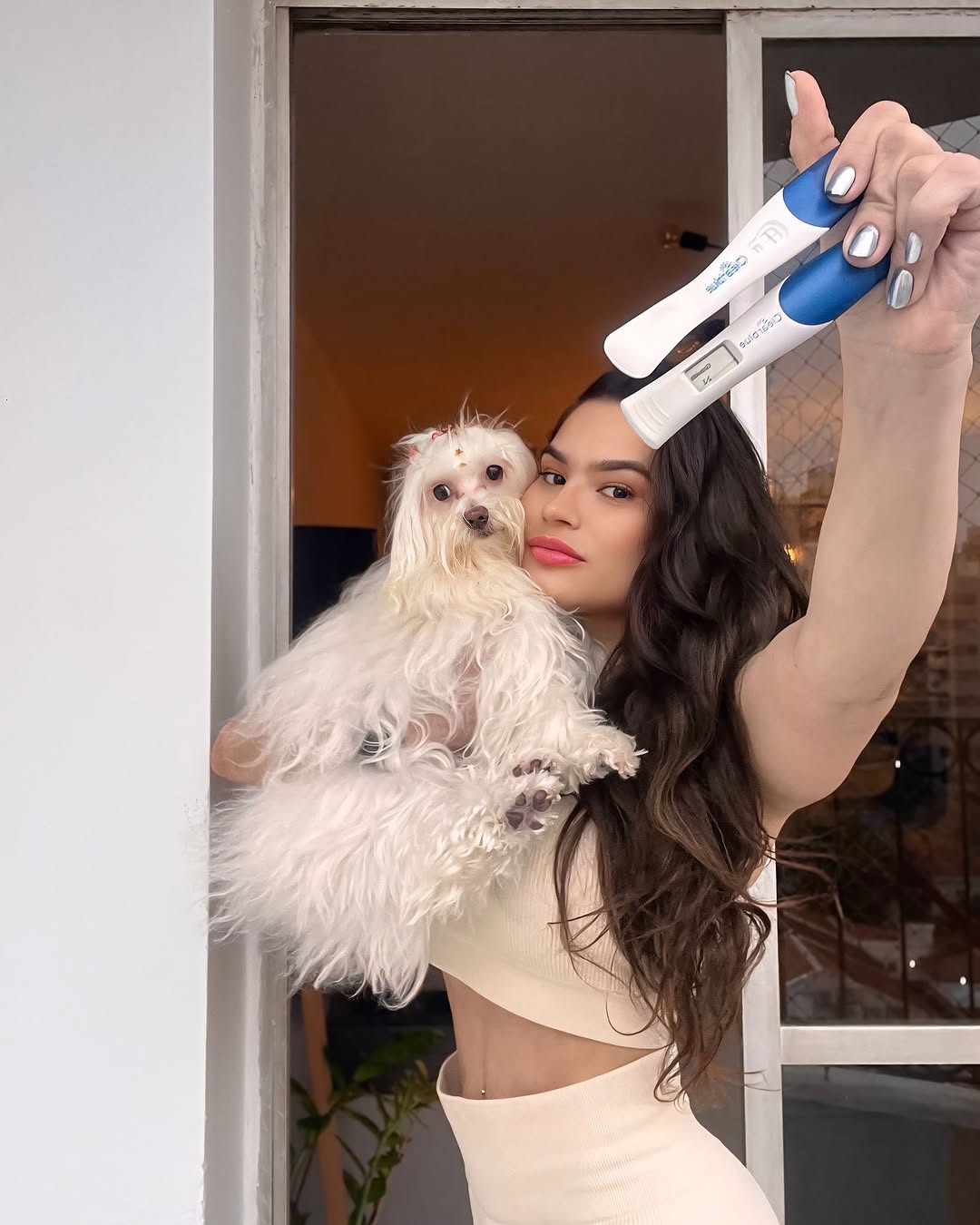 Acreana Raissa Barbosa revela sexo do 2º filho e desabafa sobre abandono do pai da criança