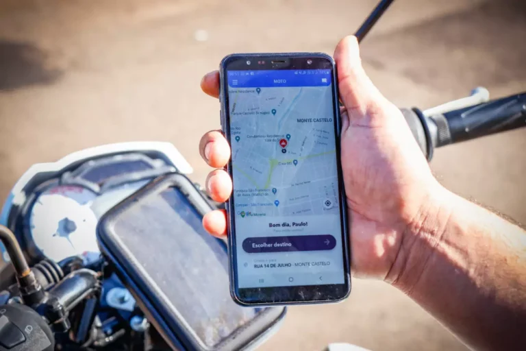 Vereador protocola projeto de lei para regulamentar serviço de motociclistas por app em Rio Branco