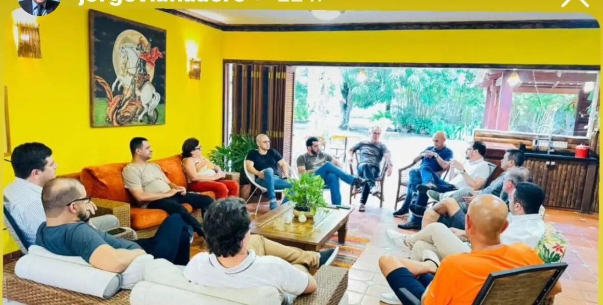 Rumo a 2026: Jorge Viana reúne a ‘velha guarda’ do PT e prepara o terreno no Acre