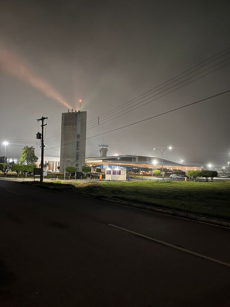 Avião da Latam tenta pousar em Rio Branco, arremete aeronave e deixa passageiros em pânico