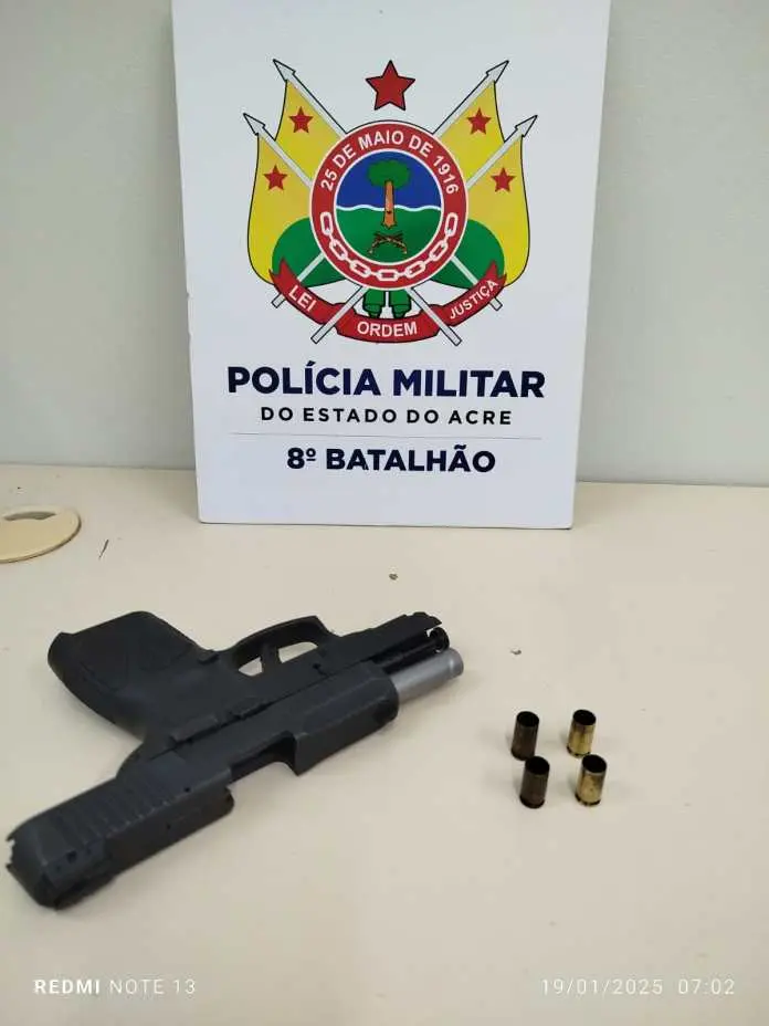 Arma usada em tiroteio com dois baleados em Sena Madureira é uma 9mm