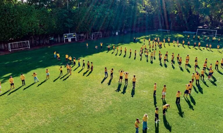 Suspensão de 34 alunos em colégio paulista de elite evidencia a persistência do bullying; veja como lidar com a prática