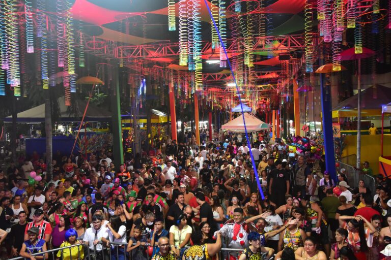 Carnaval de Rio Branco terá concursos, desfiles e shows; veja a programação completa