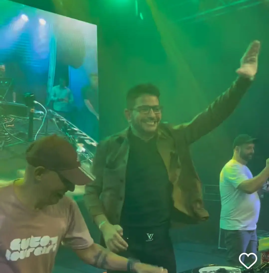 Gladson dança, dubla música internacional e arranca suspiro na Via Expressa Connection