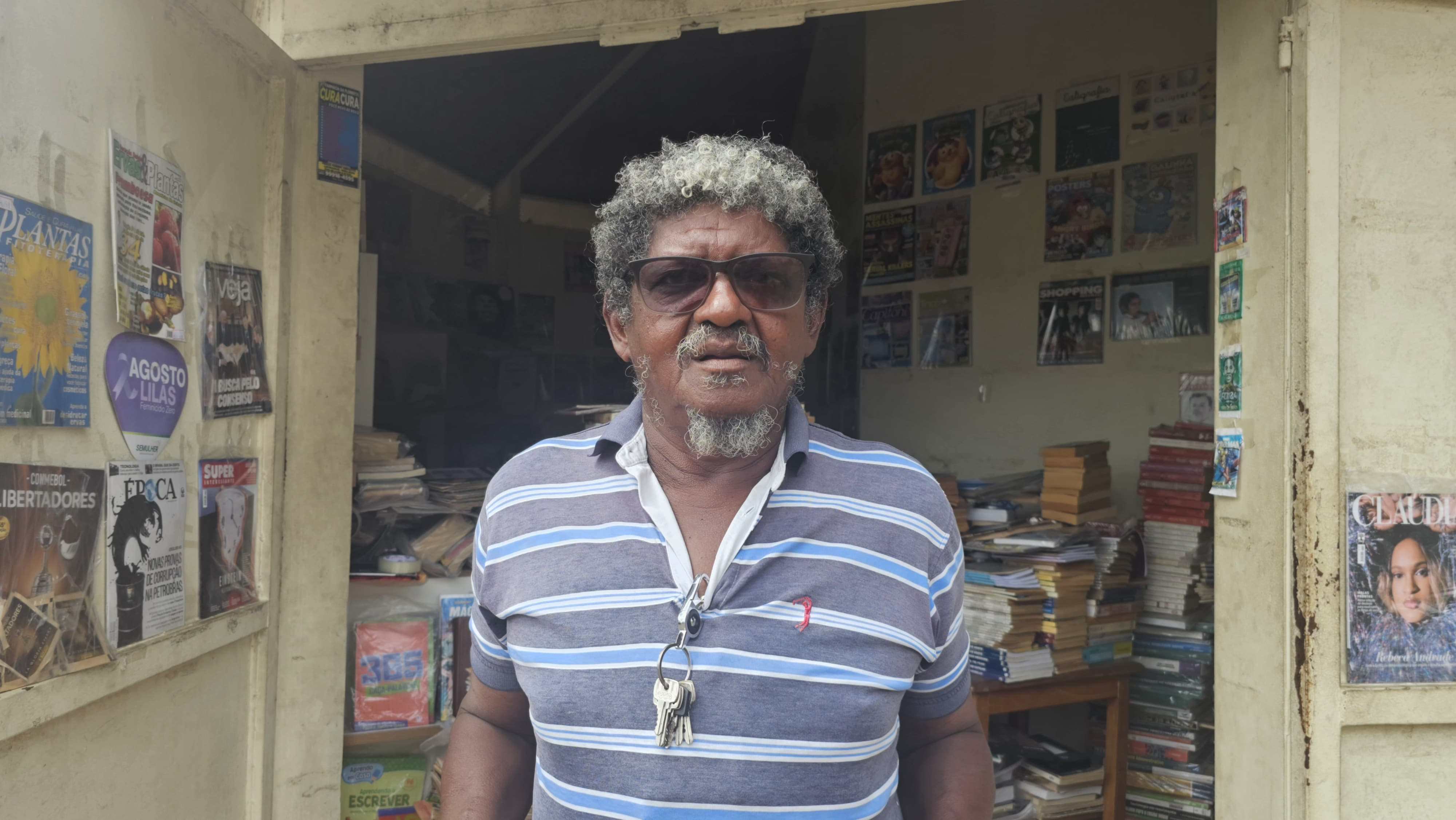 Banca do Pelé: conheça a história do homem por trás de uma das bancas mais famosas da cidade