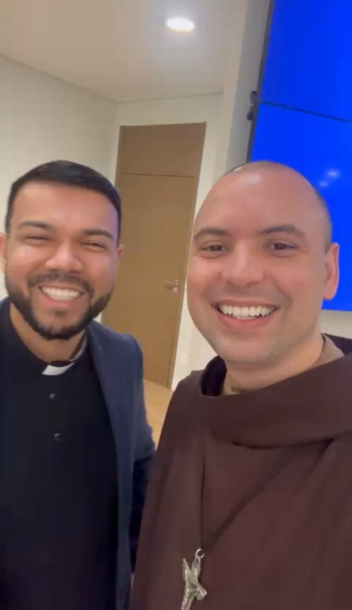 Frei Gilson diz sonhar em vir ao Acre para orações e show católico: “Desejo muito conhecer”