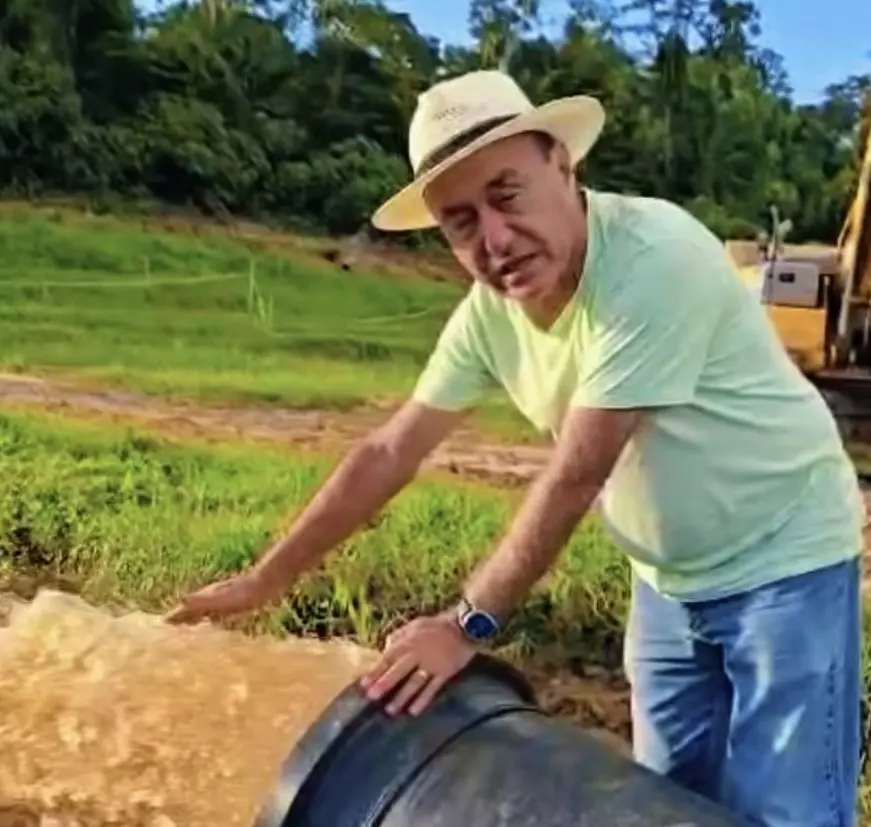Bocalom comemora aumento da captação de água em Rio Branco: “Operando a 1540 litros”