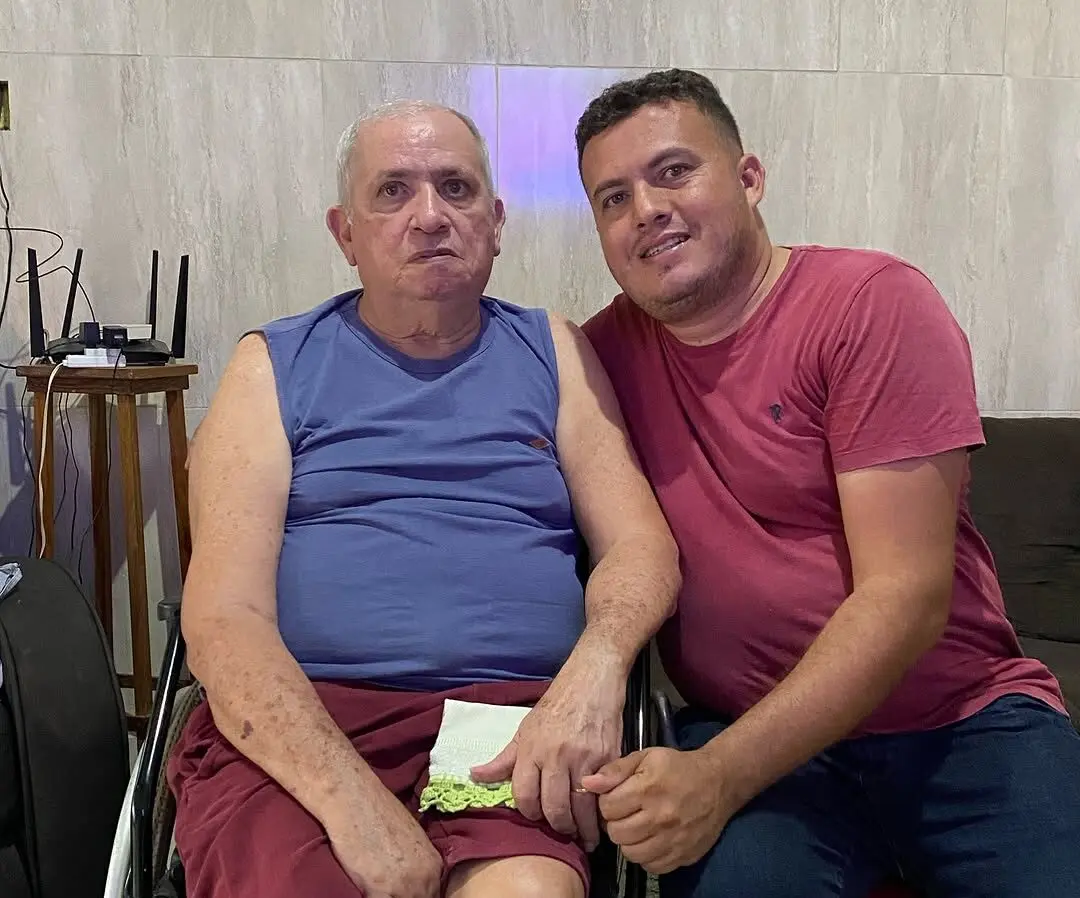 Taxista pede ajuda para sustentar a família enquanto pai luta na UTI; vídeo