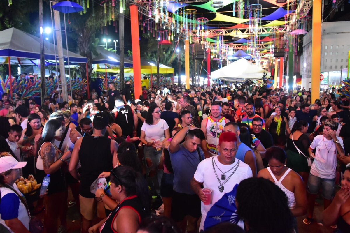 Quase 50 mil pessoas participaram do Carnaval no Centro de Rio Branco em 2025